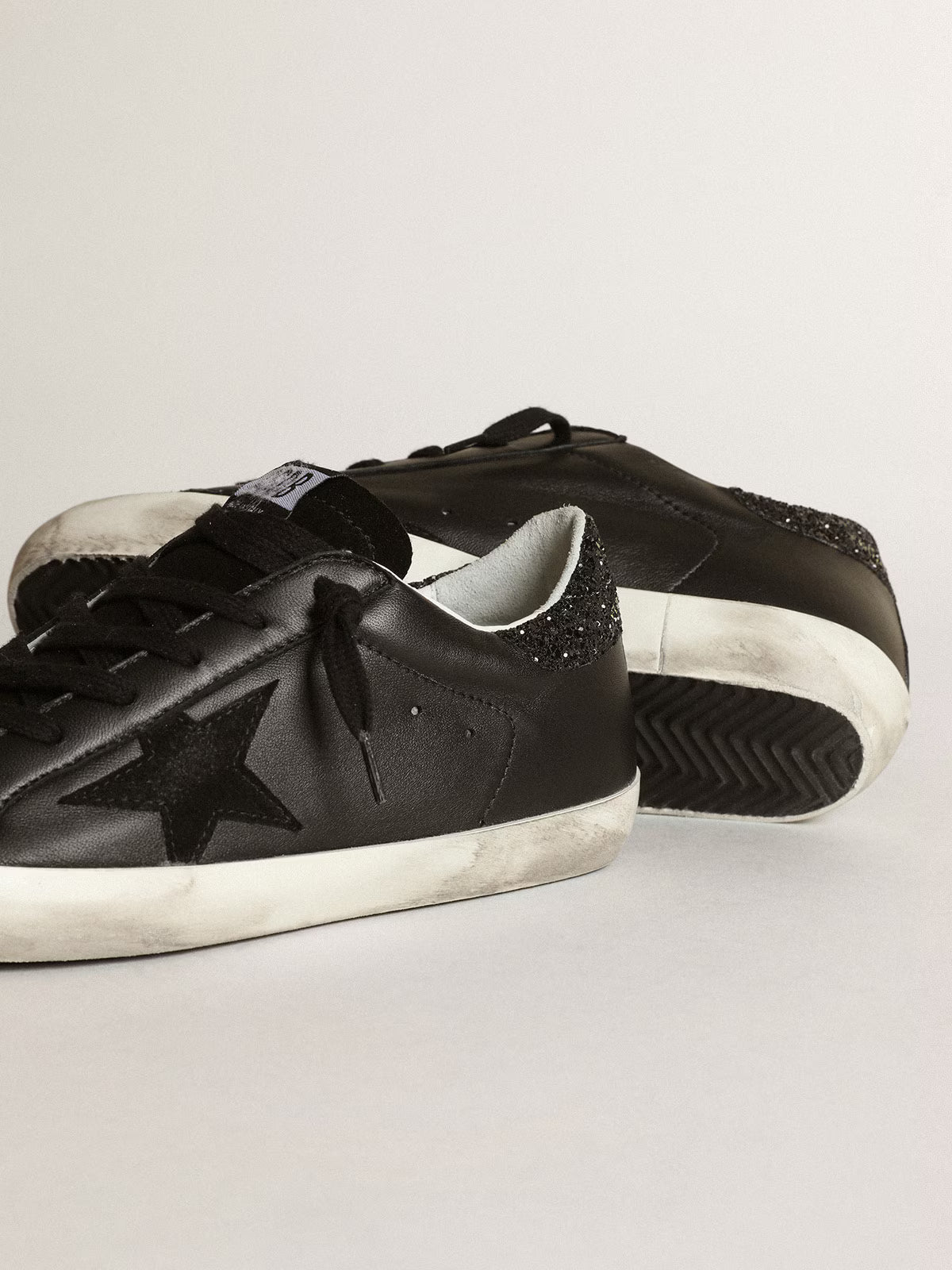 Golden Goose Super Star Black- Women's
