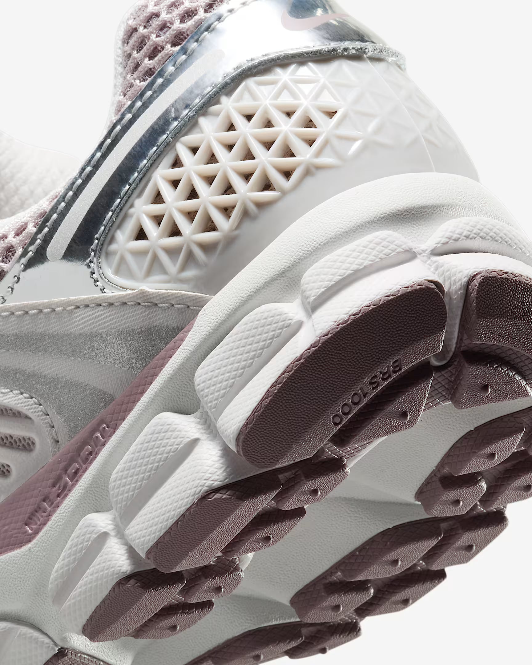 Nike Zoom Vomero 5